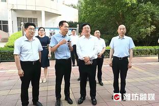 兰德尔：阿努诺比很能防 巴雷特和奎克利是我的小兄弟